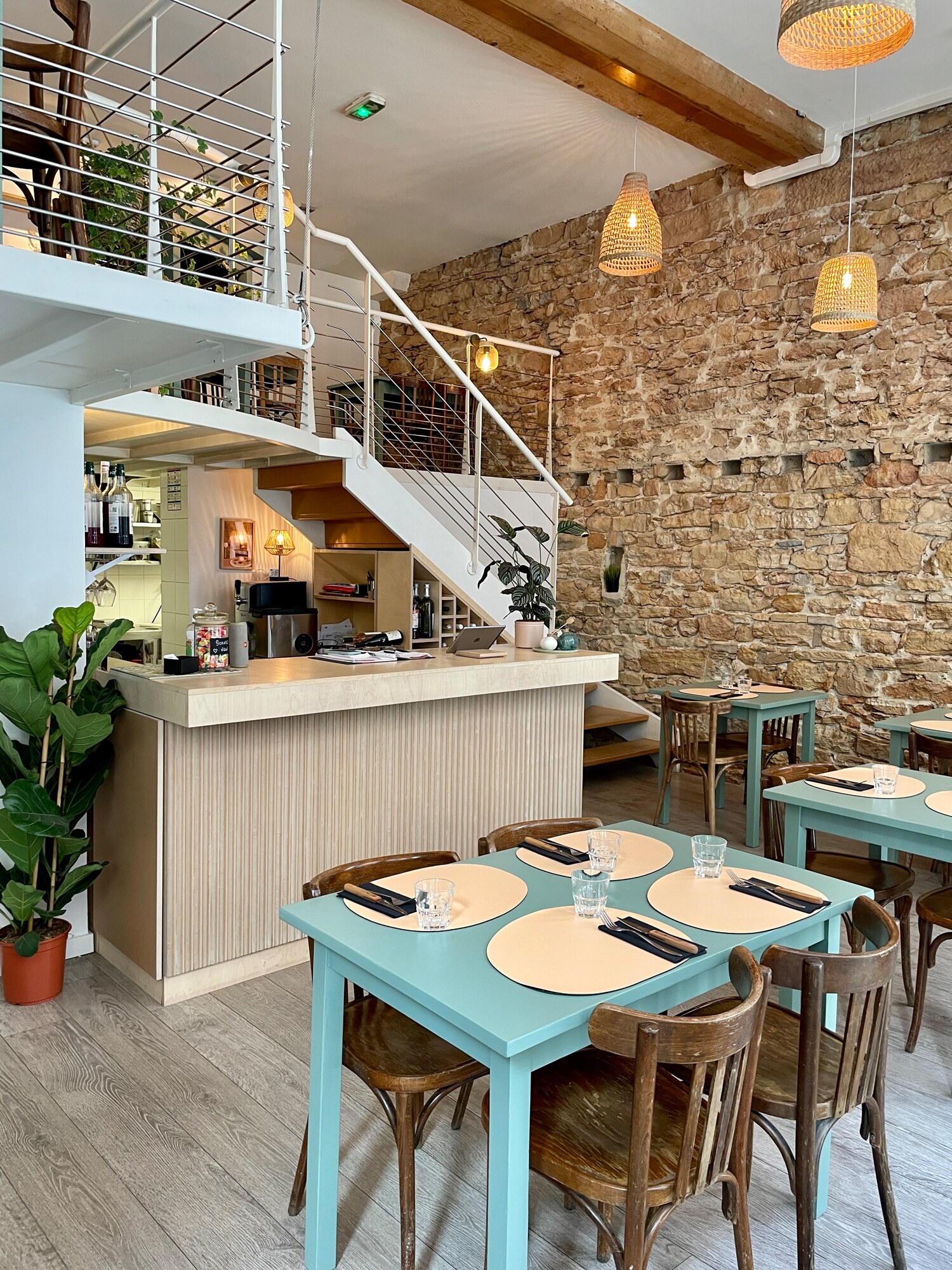 Bar et salle du restaurant Il Fico à Lyon